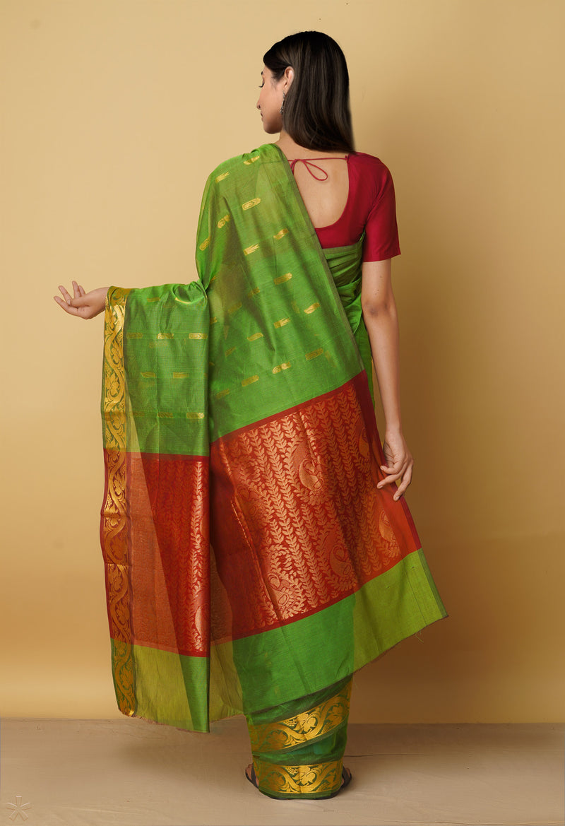 Green Pure Handloom Gadwal Mercerized Cotton Saree-UNM66249