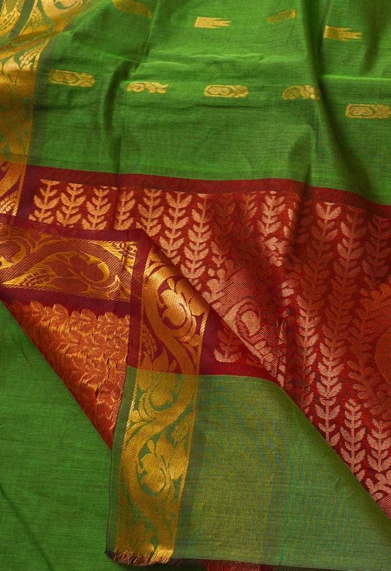 Green Pure Handloom Gadwal Mercerized Cotton Saree-UNM66249