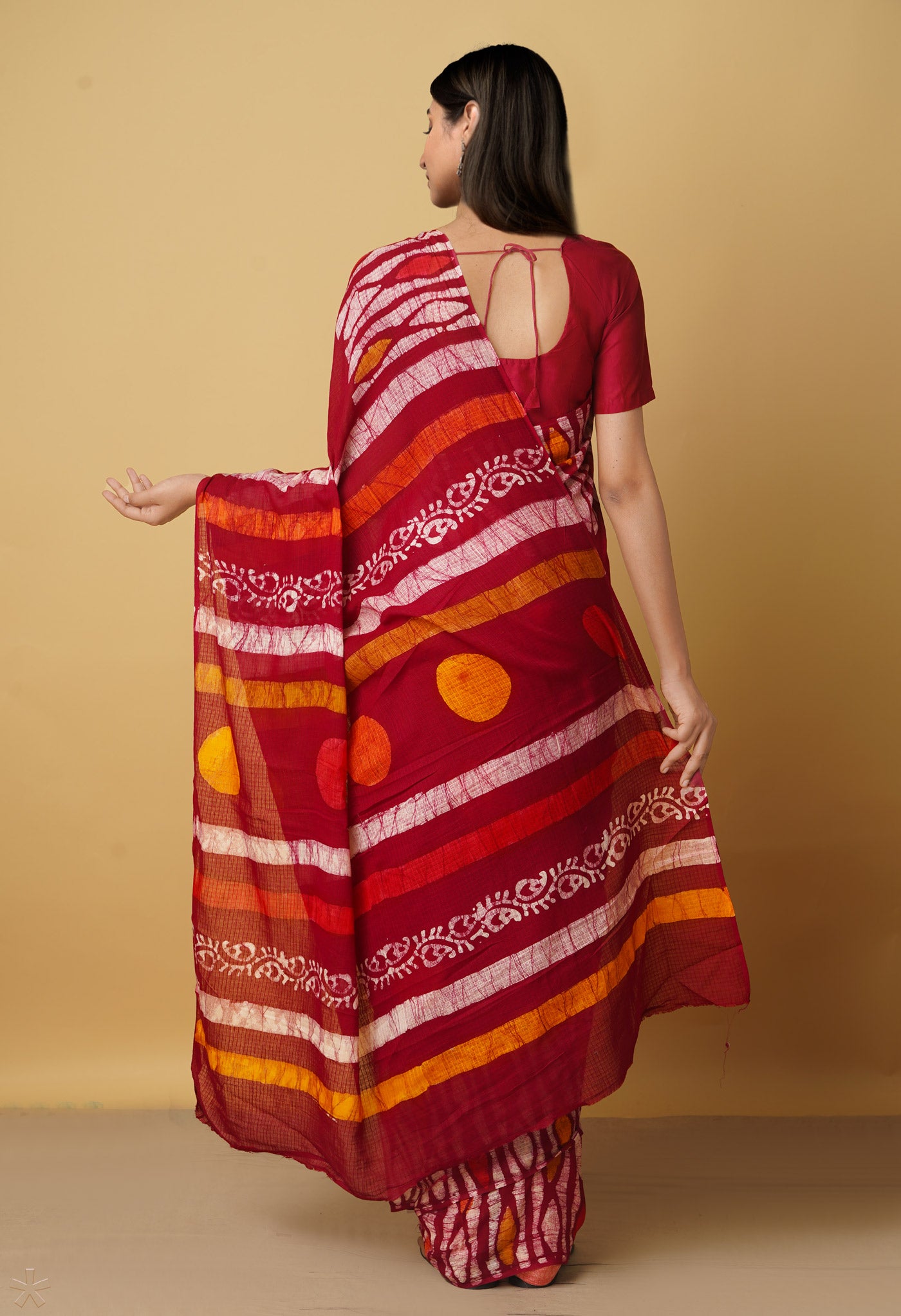 Red Pure Batik Printed Organza Cotton Saree-UNM66410