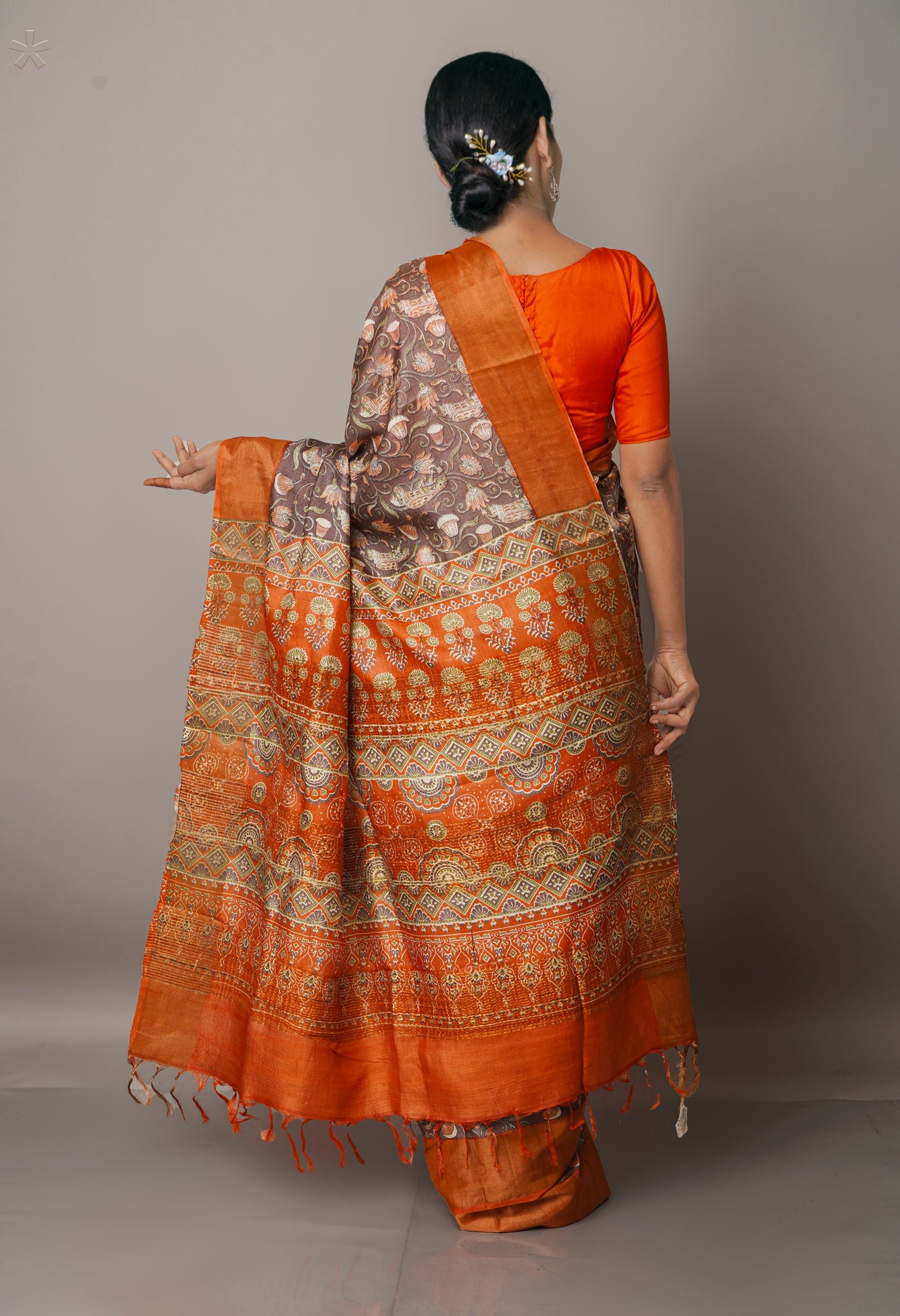 Cedar Brown-Orange Pure Handloom Bengal Tussar Silk Saree-UNM67125
