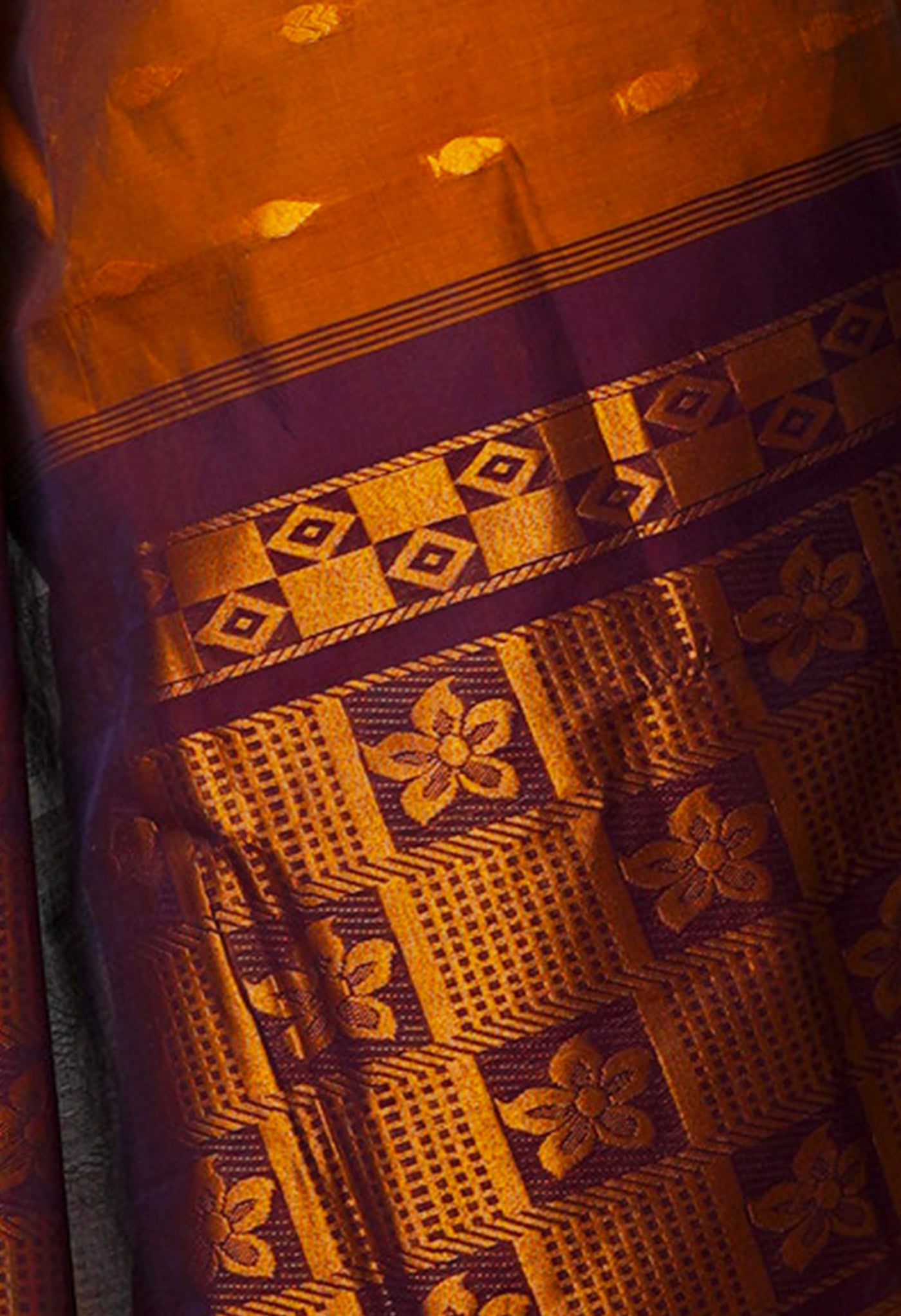 Bronze Orange-Dark Brown Pure Handloom Gadwal Mercerized Cotton Saree-UNM68538
