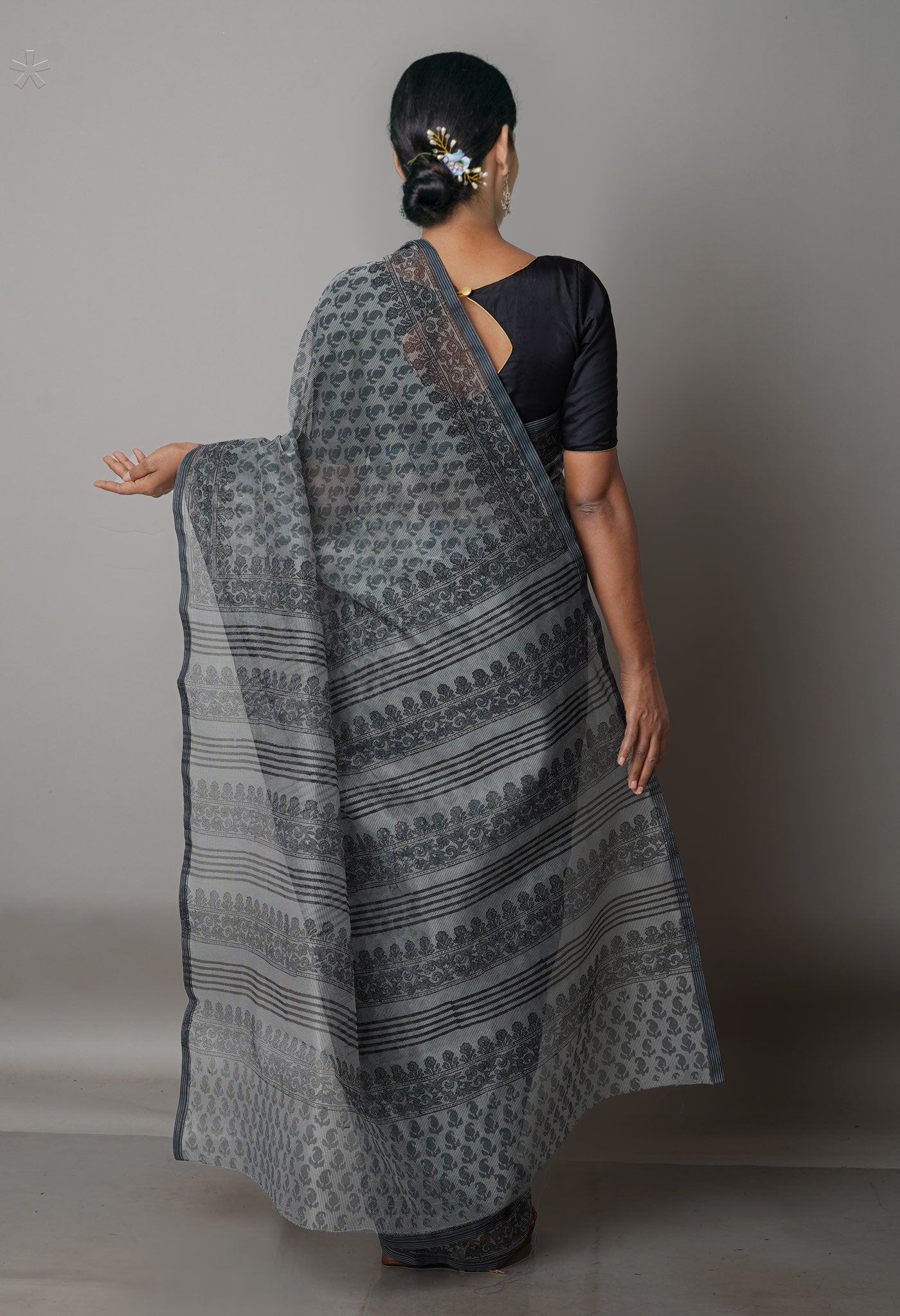 Grey  Banarasi Block Printed Meghalaya Checks Cotton Silk Saree-UNM68694