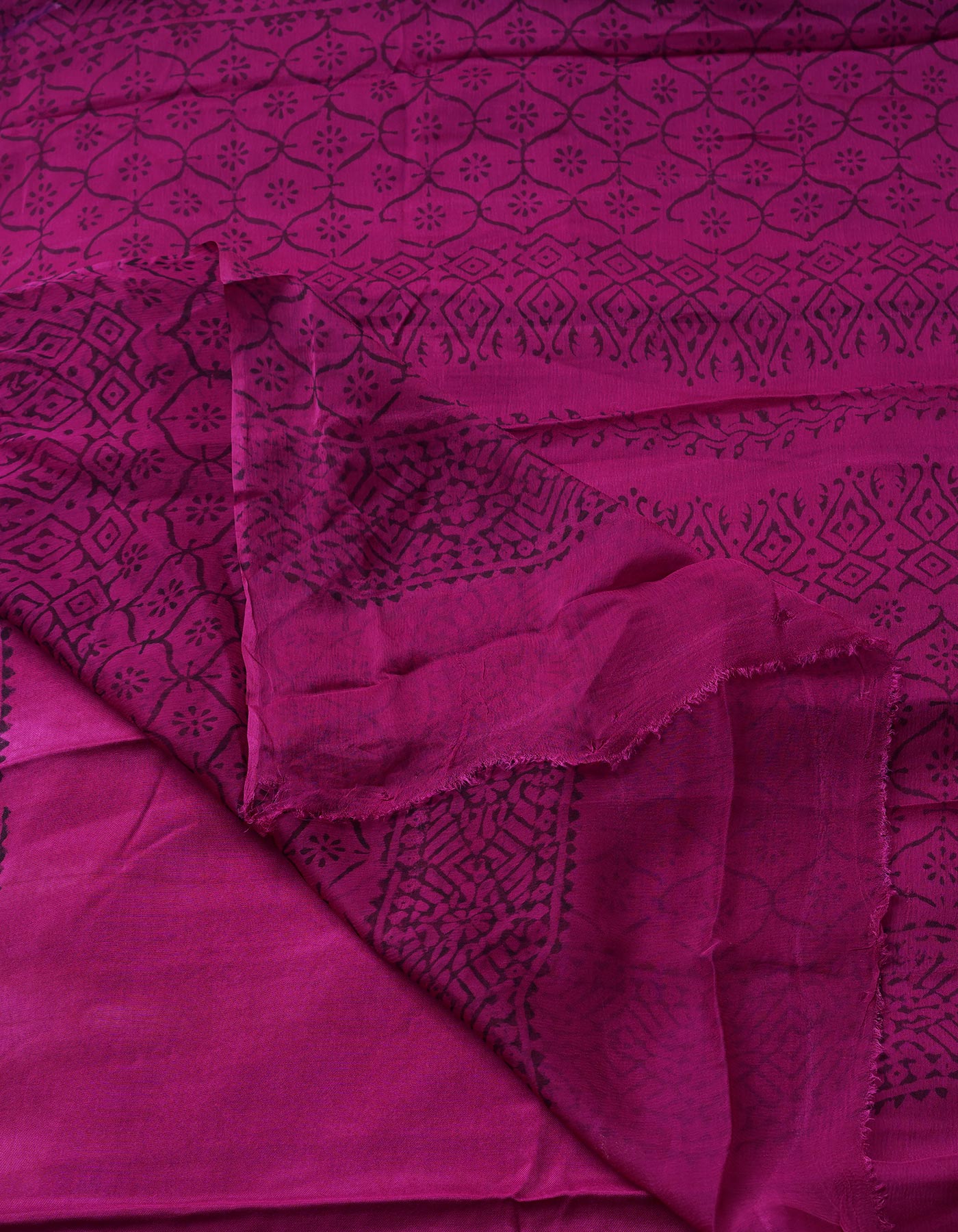 Purple-Dark Purple  Diamond Chiffion Rapid Hand Block Printed Silk Saree-UNM69005