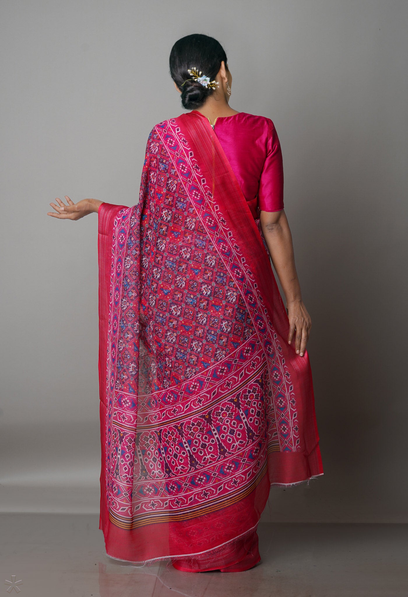 Pink Digital Printed Linen Saree