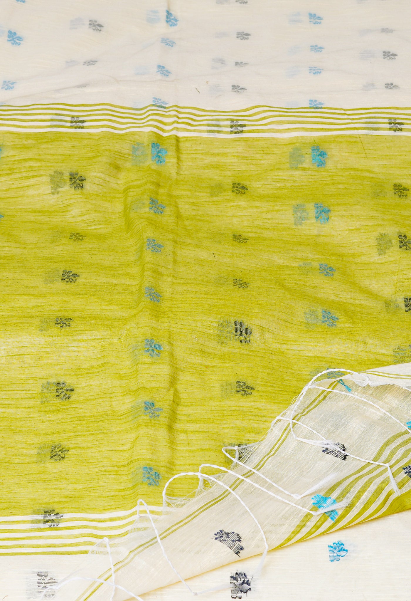 Ivory Pure Handloom Jamdhani Bengal Sico Saree-UNM69422
