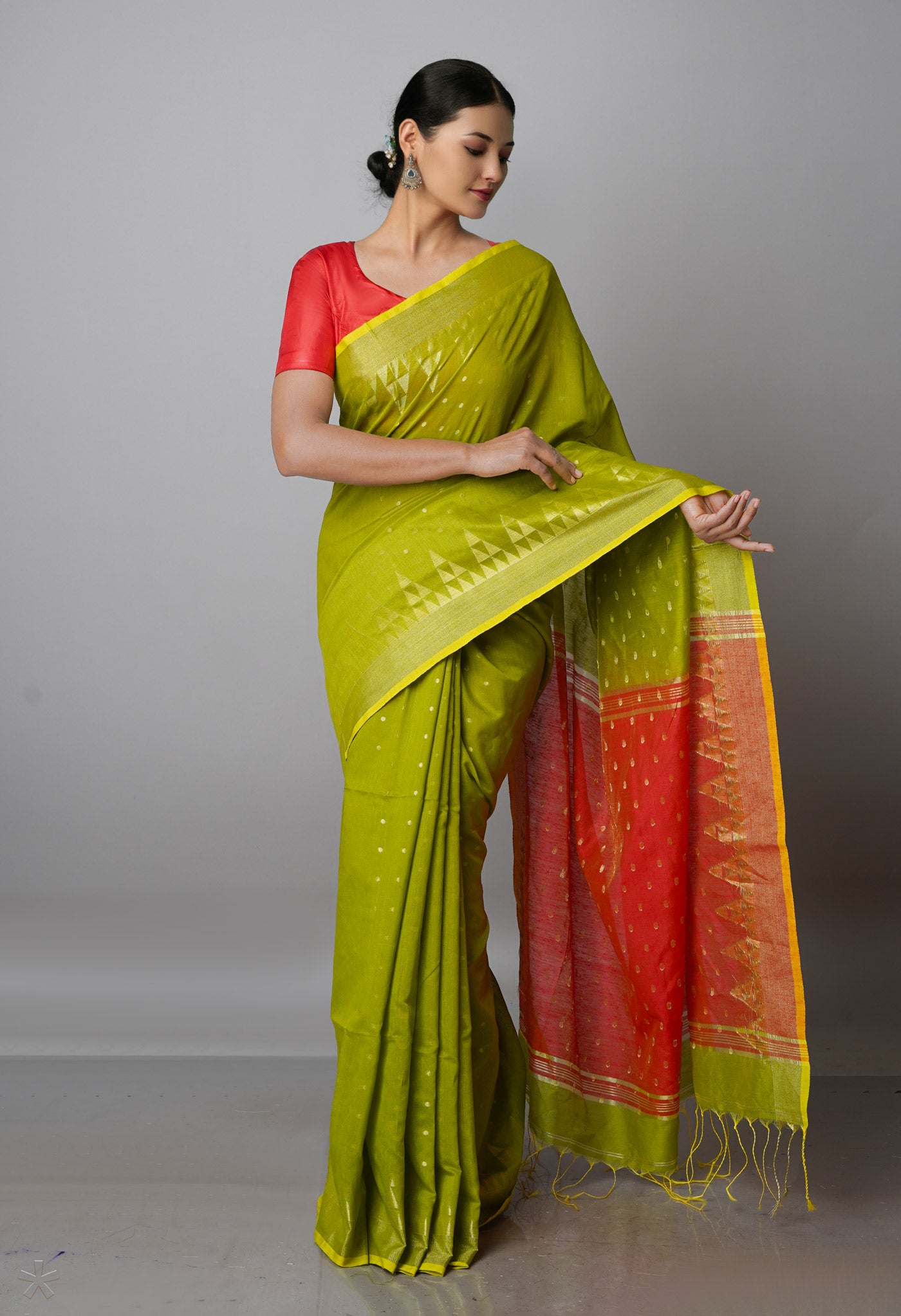 Mehendi Green Pure Handloom Jamdhani Bengal Sico Saree-UNM69443