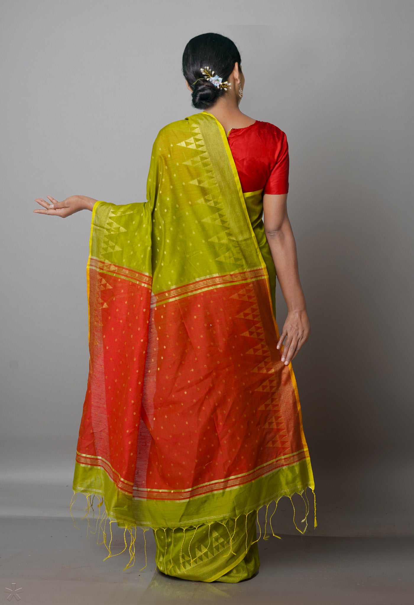 Mehendi Green Pure Handloom Jamdhani Bengal Sico Saree-UNM69443