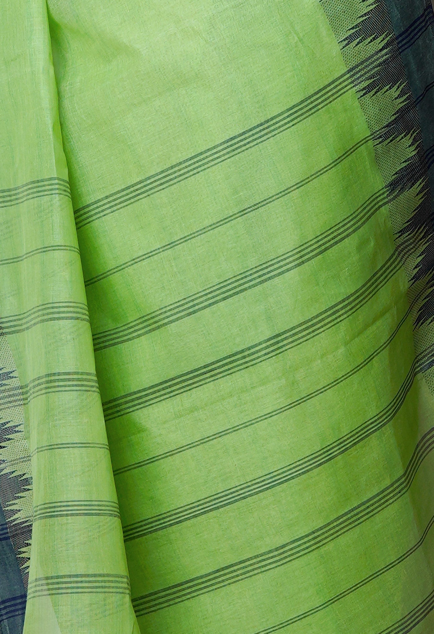 Green Pure  Handloom Superfine Bengal Cotton Saree-UNM69637
