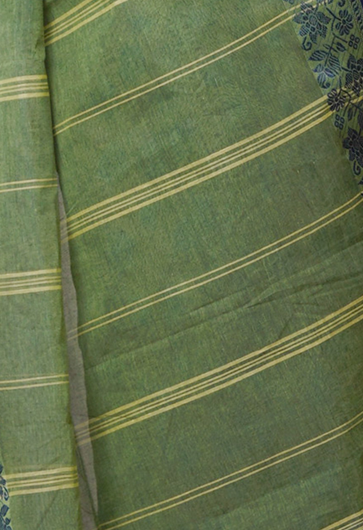 Green Pure  Handloom Superfine Bengal Cotton Saree-UNM69656