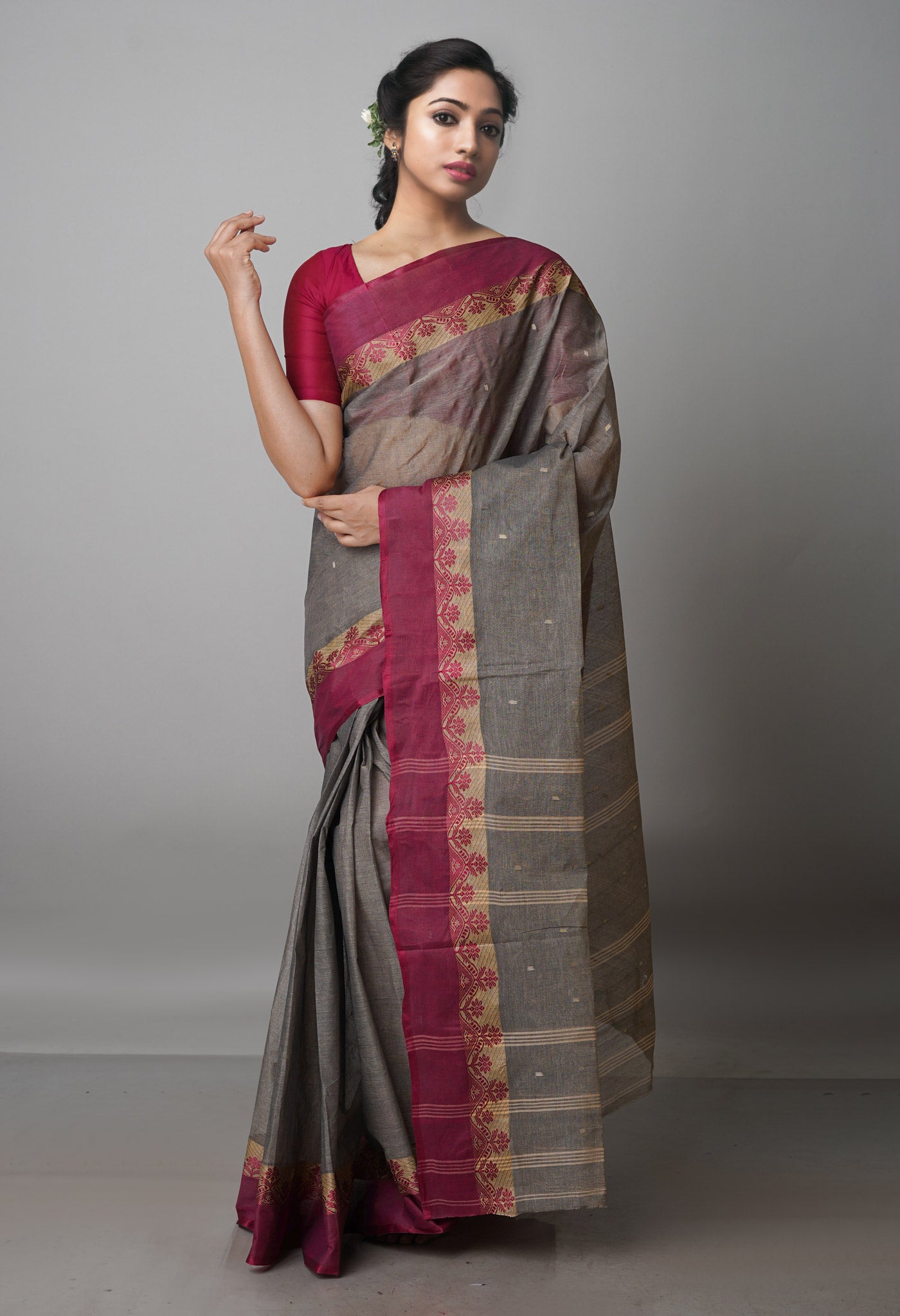 Brown Pure  Handloom Superfine Bengal Cotton Saree-UNM69687