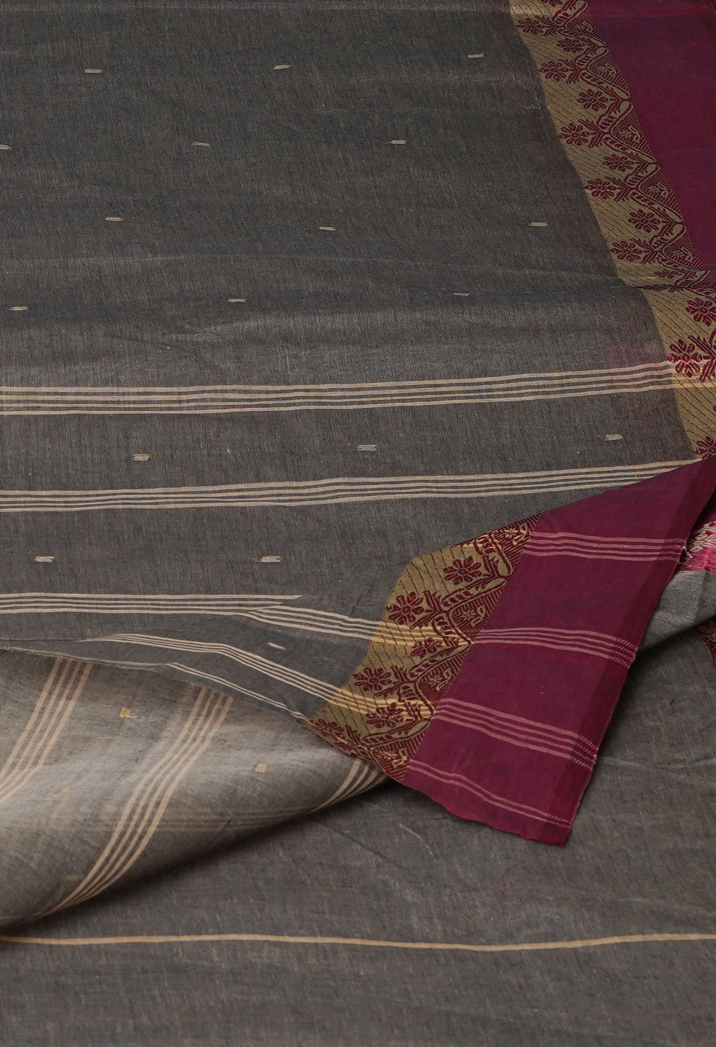 Brown Pure  Handloom Superfine Bengal Cotton Saree-UNM69687