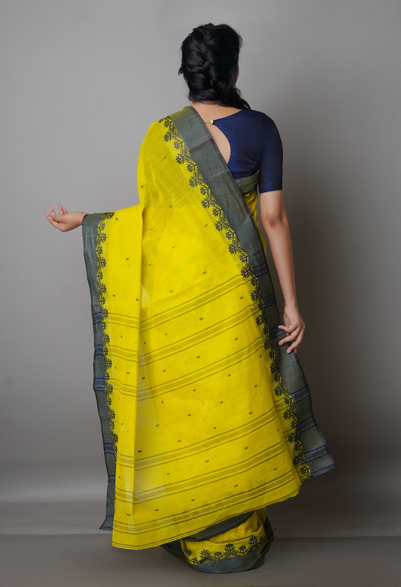 Mehindi Green Pure  Handloom Superfine Bengal Cotton Saree-UNM69695