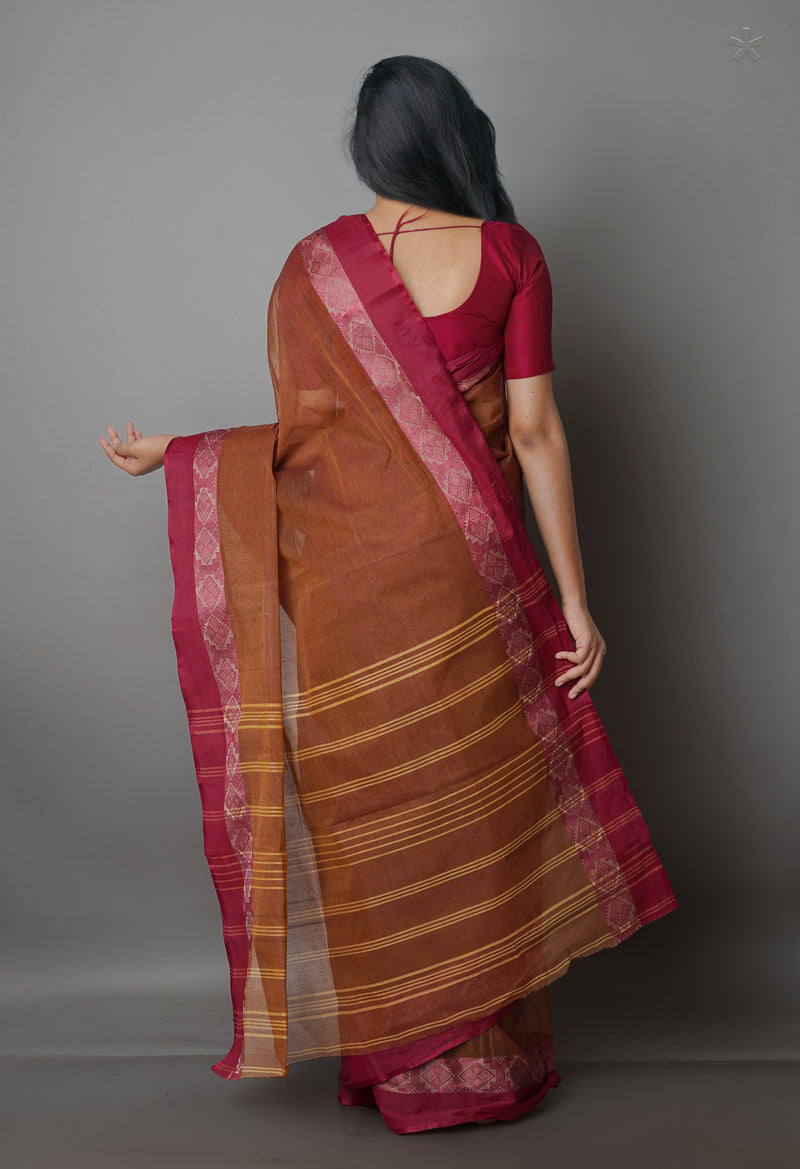 Red Pure  Handloom Superfine Bengal Cotton Saree-UNM69729