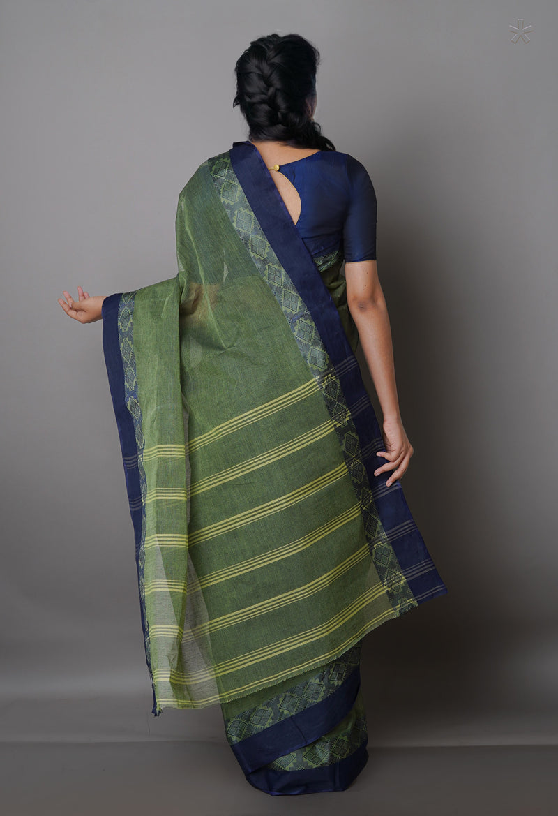 Green Pure  Handloom Superfine Bengal Cotton Saree-UNM69732