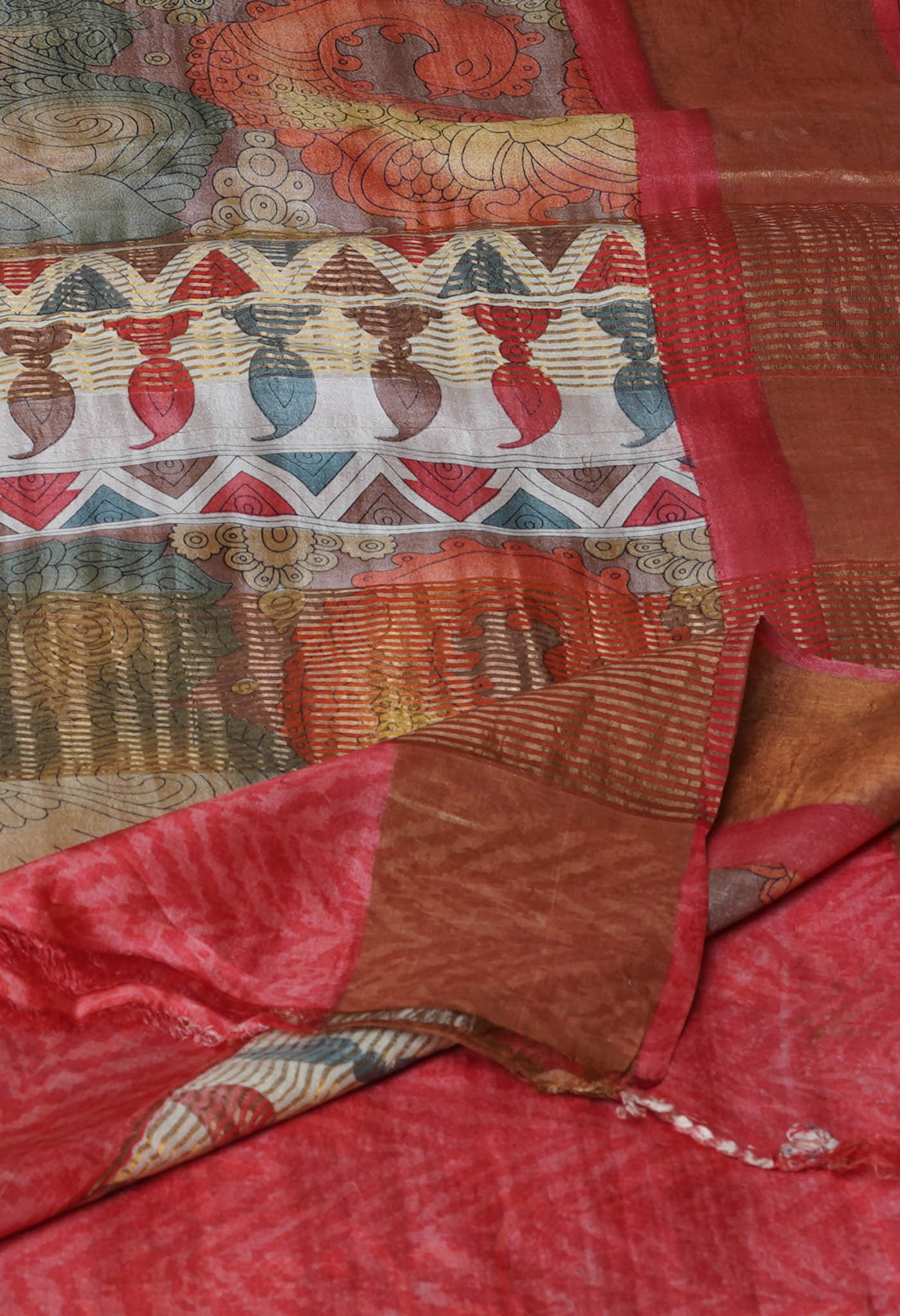 Peach Pink  Pure Handloom Bengal Tussar Kalamkari Printed Silk Saree-UNM69870