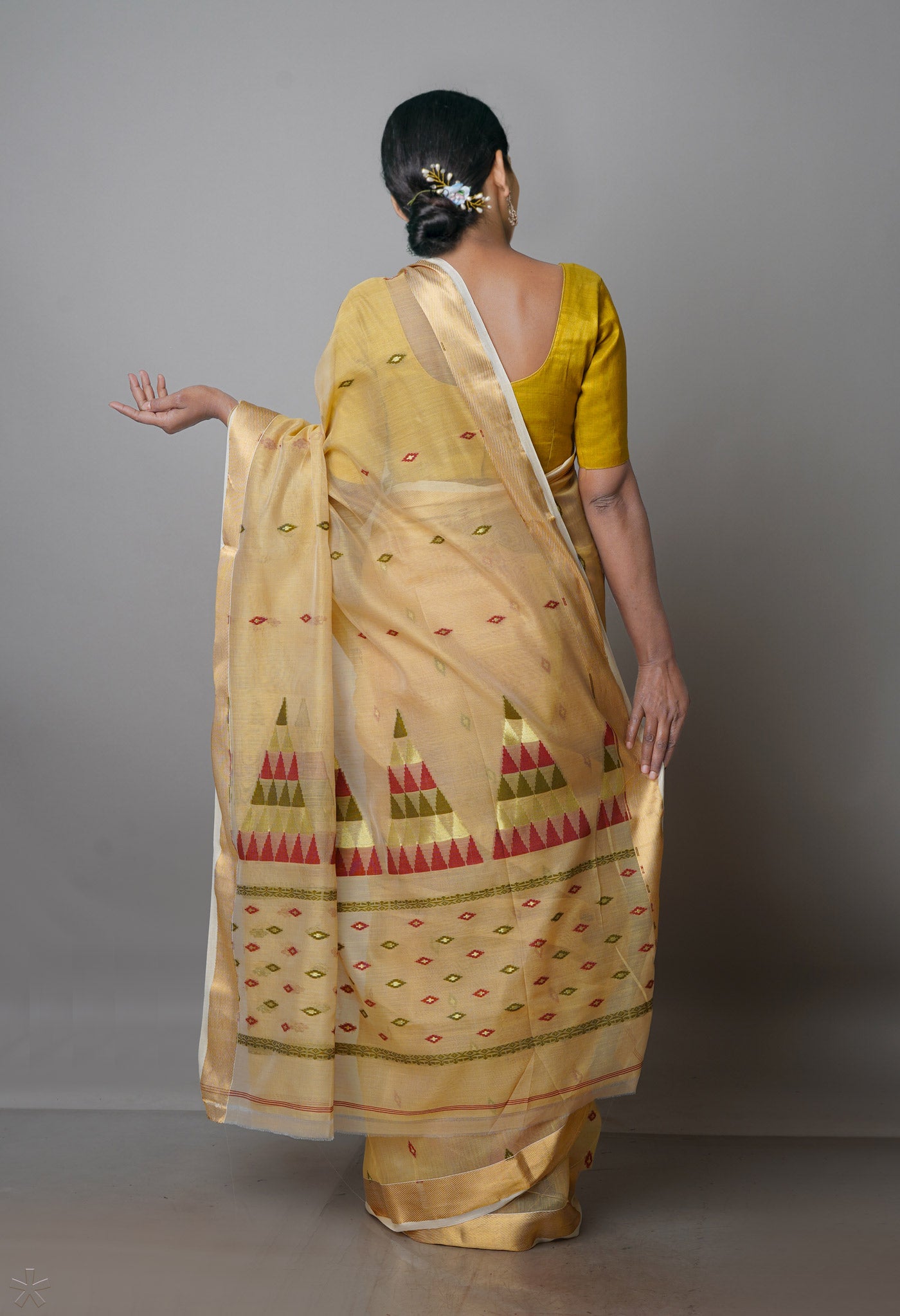 Beige Pure Handloom Dhakai Jamdhani Cotton Silk Saree-UNM70227