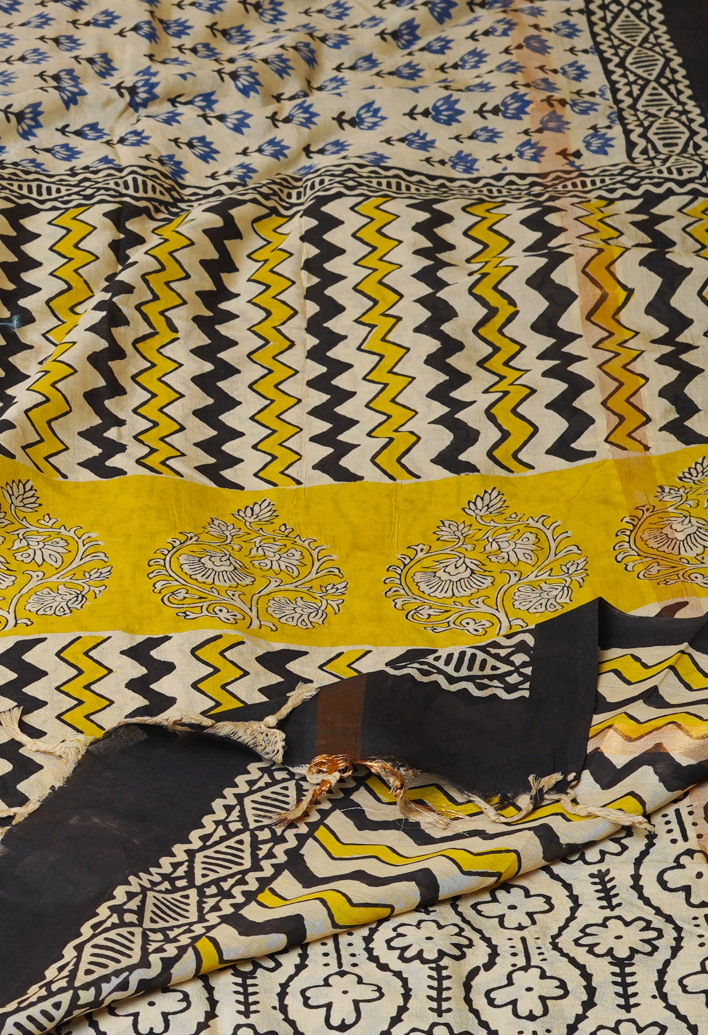 Beige Pure  Preet Bagru Printed Chanderi  sico Saree-UNM70434