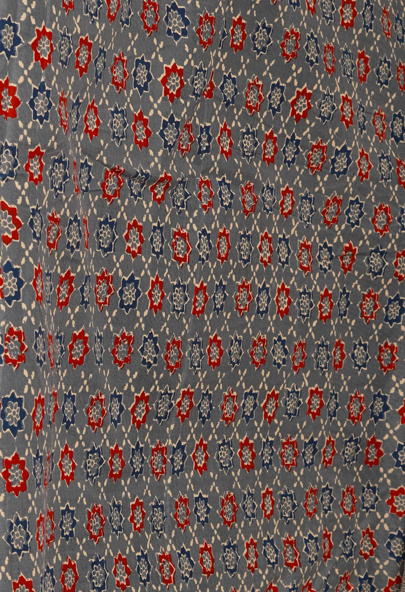 Grey Block Printed Meghalaya  Cotton Silk Saree With Ajrakh Blouse Piece-UNM70654