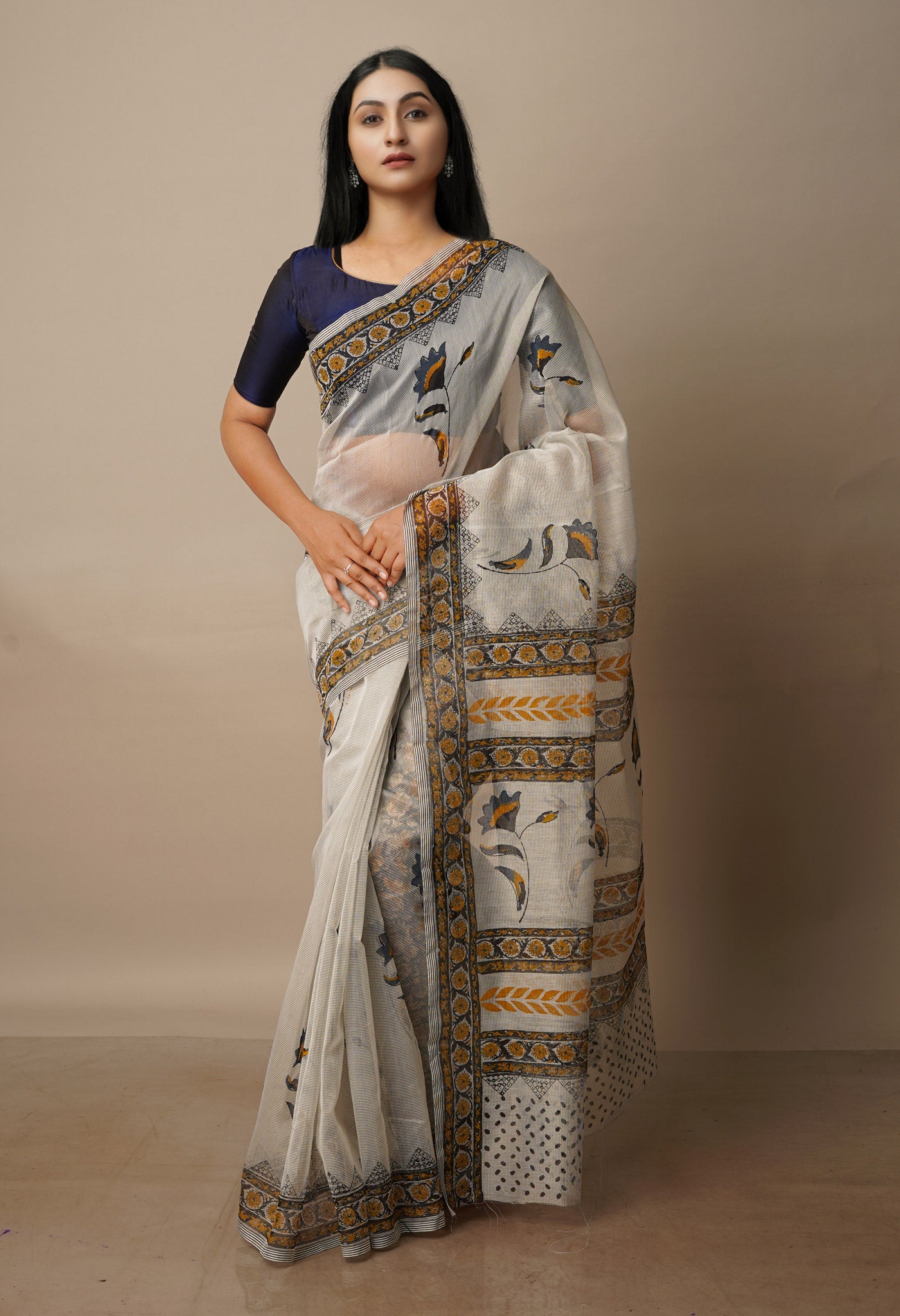 Beige Block Printed Meghalaya Supernet Saree With Kalamkari Blouse Piece-UNM70661