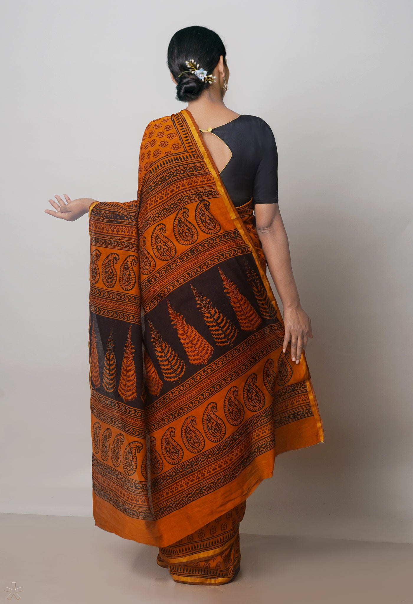 Orange Art Chanderi Bagh Printed Cotton Saree-UNM70873