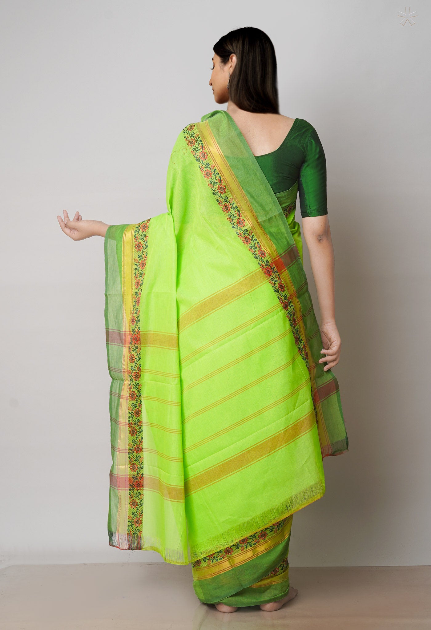 Parrot Green Pure Handloom Pavani Chettinad Cotton Saree